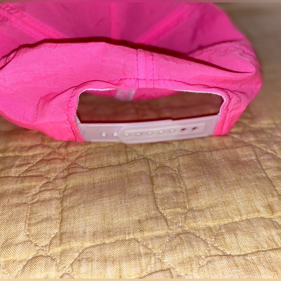 Vintage Nylon Snapback Hat Energizer Bunny 90's Neon Hot Pink Cap Hat - Picture 6 of 6